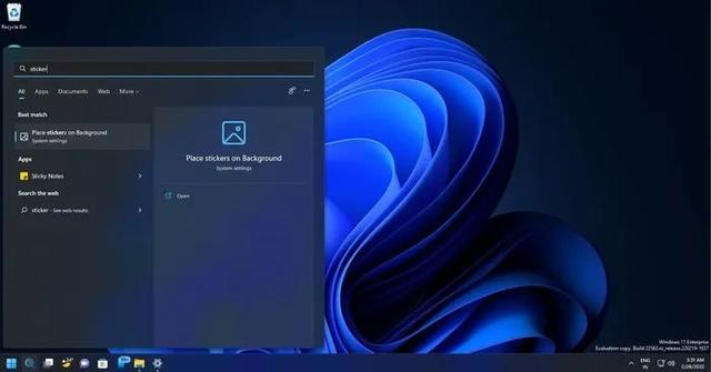 Win11桌面新玩法！Win11桌面贴纸抢先上手体验-第1张图片-易维数码