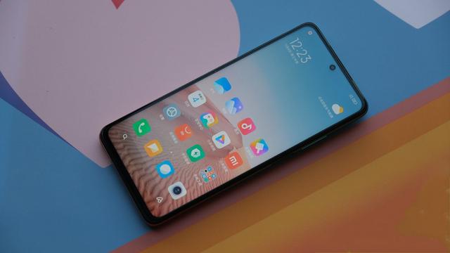 红米手机性价比挺高的，但是容易出问题，网友们怎么看？-第1张图片-易维数码